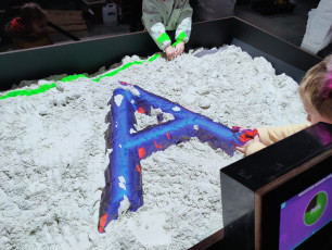 Augmented Reality Sandbox Gallery 3 Large Standalone model
